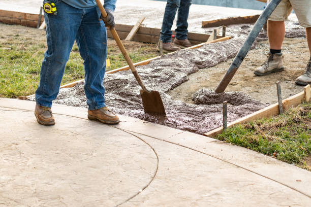 Best Concrete Driveway Repair Near Me  in Lakewood Park, FL